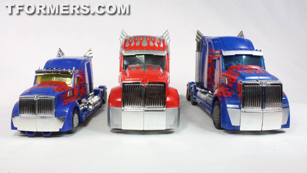 Silver Knight Optimus Prime Target Exclusive Leader Class Transformers 4 Age Of Extinction Movie Toy  (37 of 38)
